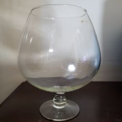 1ft TALL VINTAGE BRANDY SNIFTER 