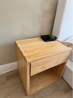 Wooden nightstands  - Set of 2 - Negotiable - Brand Thuma