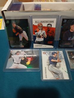 Mixed Sports Trading Cards Lot