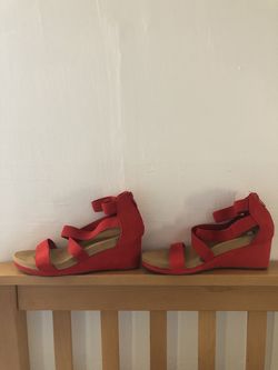 Dream Pairs brand size 10 real red color