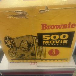 Vintage Kodak 8mm Brownie 500 8mm Movie Projector  w/ Box . Perfect Working Condition