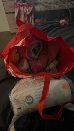 Free baby clothes 18 months for girls  size 6 shoes an  size 6 diapers  I got like 9 packets only come get it if u need it
