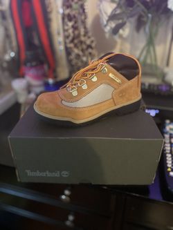 Brand new timberland in kids 13 and 8