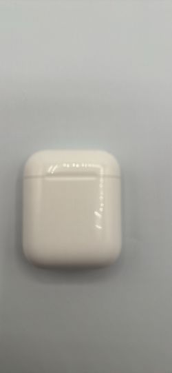 Apple AirPods with Charging Case