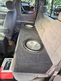 Audiobahn Dual Subwoofer Custom Carpeted Sub Box