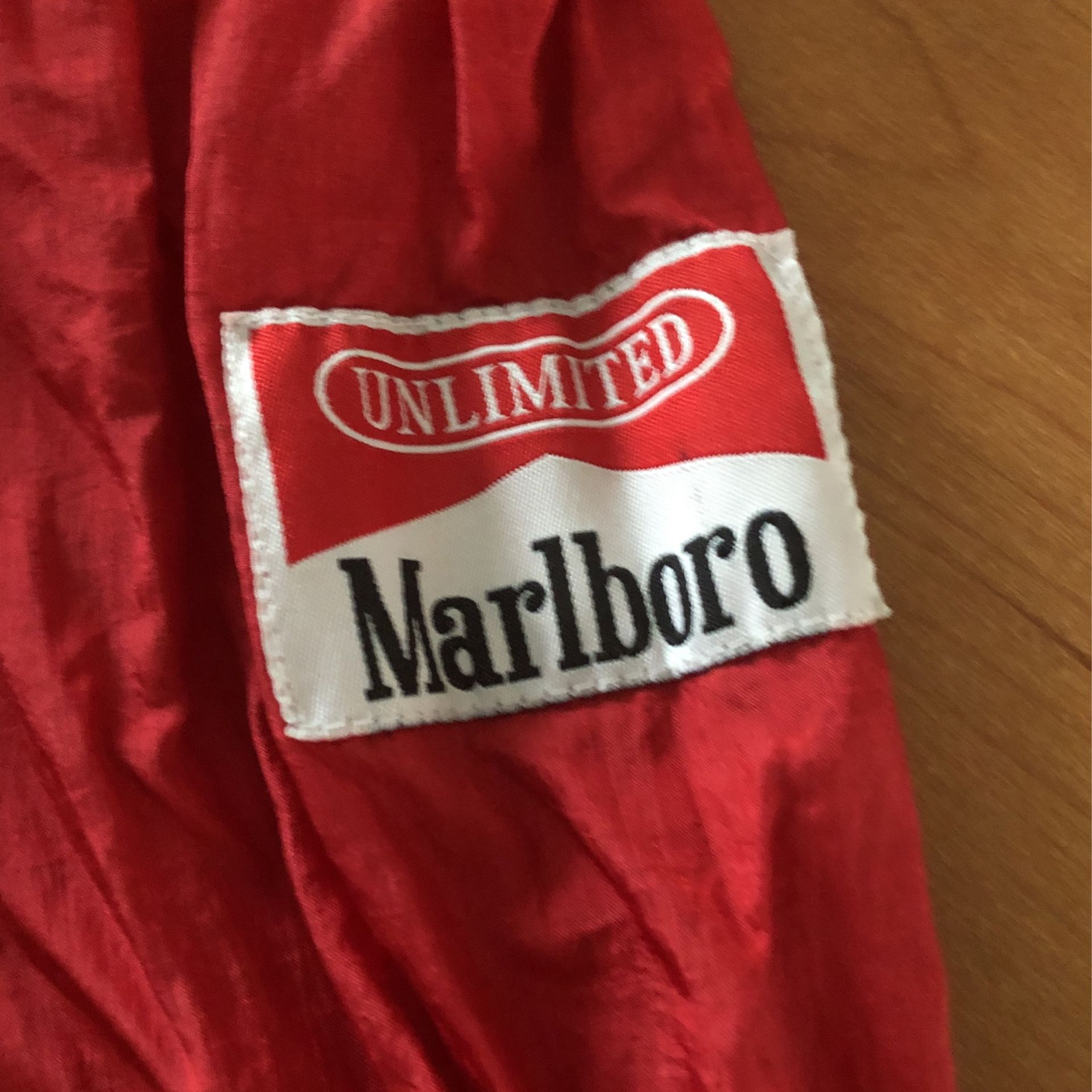 Marboro Windbreaker