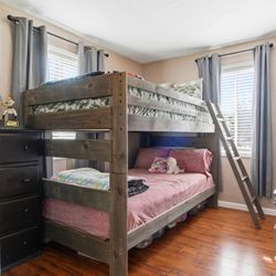 Grey Wood Full Bunk Bed + 1 Mattress 