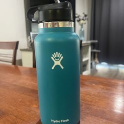 32oz Teal HydroFlask 