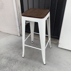 New in Box $25 (White) Metal Bar Stools 30” Tall Wooden Seat for Kitchen Counter Top Barstool 