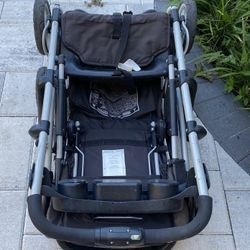 Graco 2 Child Stroller Compact Stand And Ride