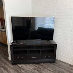 TV Stand With Drawers 