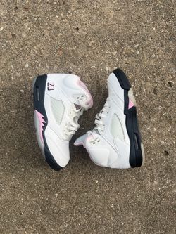 JORDAN 5 SOFT PINK SZ 8.5 NO BOX