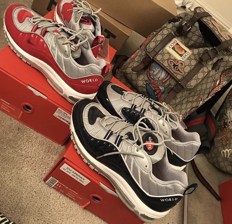 fuzzy partner Morse kode 2x pairs nike ds brand new supreme air max 98 navy sz 11 and red ds supreme  air max 98 sz 11.5 for Sale in Hayward, CA - OfferUp