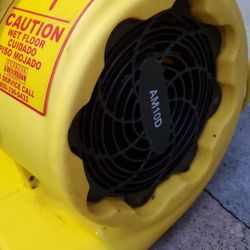 Air blower floor dryer