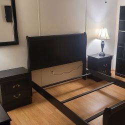 NiCE BLACK 8 PIECE FULL SIZE BEDROOM SET 