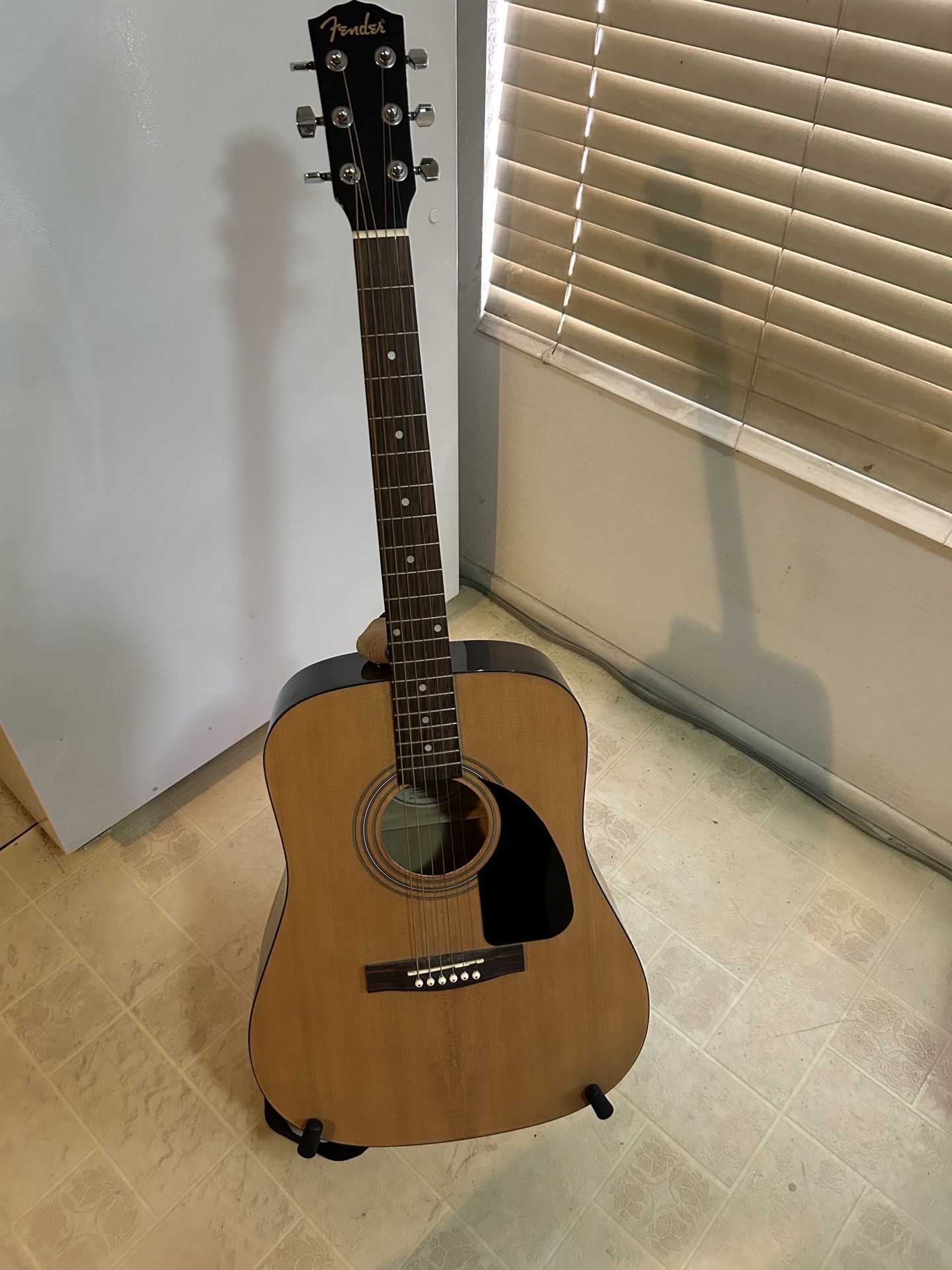 Fender FA-100 Accoustic Guitar