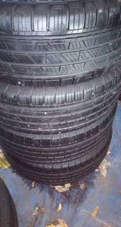 245/65/17 Good conditions Set used (114 Vine st Harrisburg PA) {contact info removed}