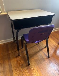 Student Desk and Chair Set