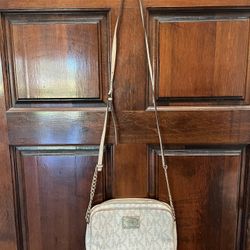 Michael Kors Crossbody Purse 