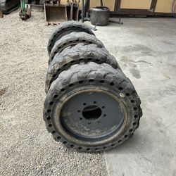 Bobcat Solid Tires 31/10/20 