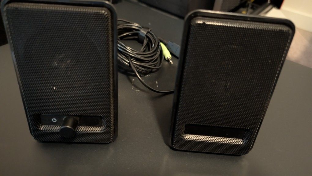 Small Desktop Speakers USB Powered