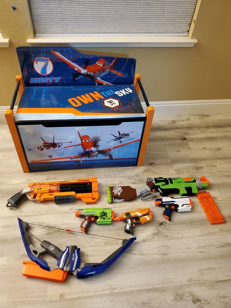 Nerf Guns And Planes Toy Chest (31Wx26Hx16D)