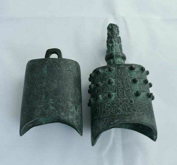 2 Chinese copper bells
