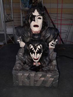 KISS Tabletop Resin Electric Water Fountain. (Nice)