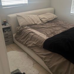 upholstered bed frame