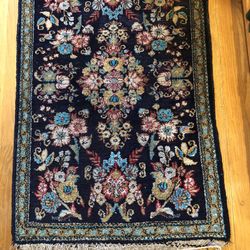 Magnificent 100% handmade silk rug from Iran. It is handwoven in the town of Ghom (Iran) where most silk rugs are made. Size is 23” x 35”. It comes fr