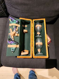 Wine Picnic Caddy NWT by Bacchus