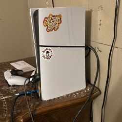 Brand New Ps5 With 2 New Controllers Rarely Used