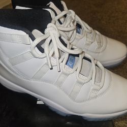 Air Jordan Retro 11 Size 9.5 Worn Once $180 obo