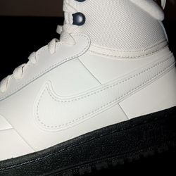 Nike Court Vision Mid