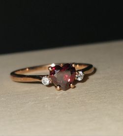 Garnet Heart Ring SZ:8