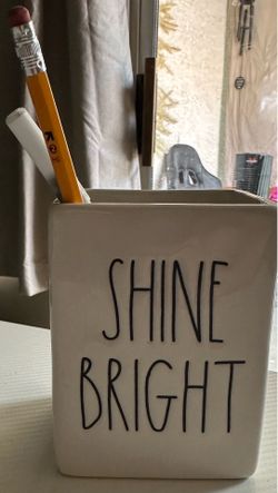 Rae Dunn Pen Holder