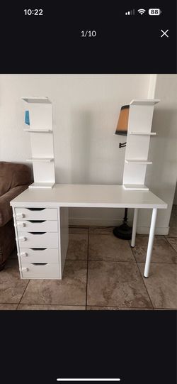 Vanity/Desk