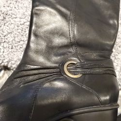 CLARK* WOMEN'S HIGH CALF SIZE 9.5 WORE ONCE
