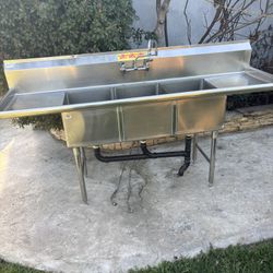 Used Like New Comercial Stainless Steel 3 Compartiments Sink