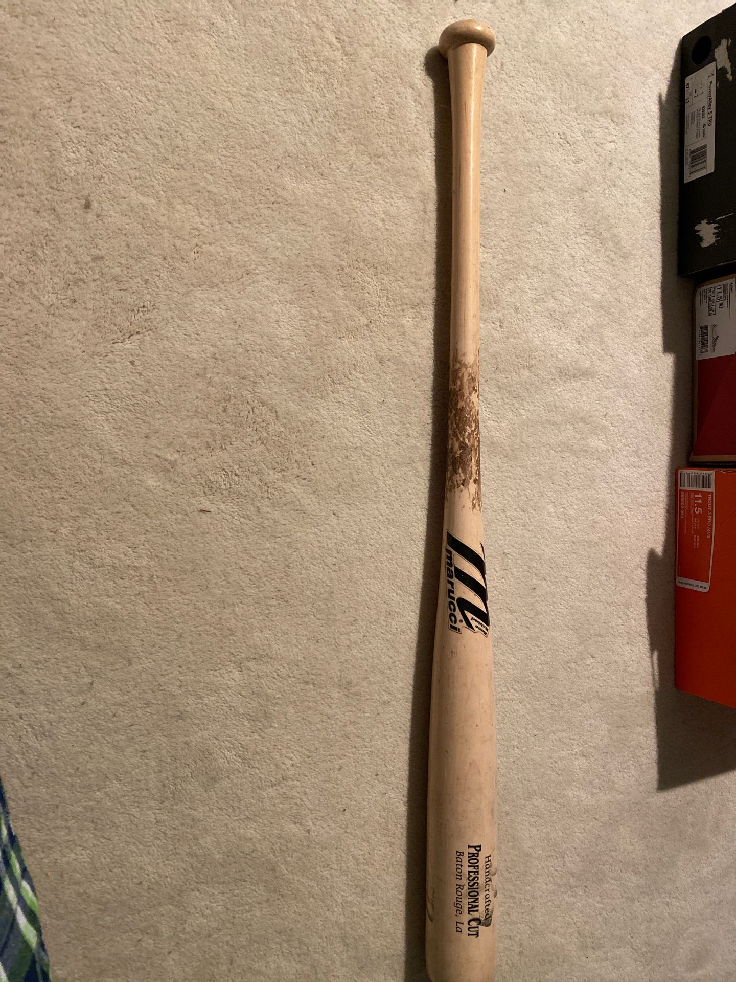 Marucci Baseball Bat (33 inches)