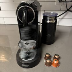 Nespresso Citiz espresso machine by De’Longhi with milk frother
