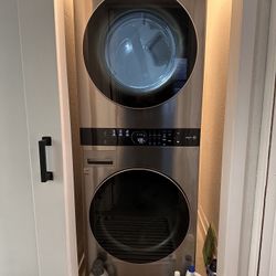 LG WashTower WKE100HVA – Electric Washer & Dryer Combo (Graphite Steel)