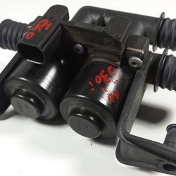 BMW E60 530i 525i COOLANT HEATER CONTROL VALVE