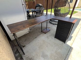New wood desk