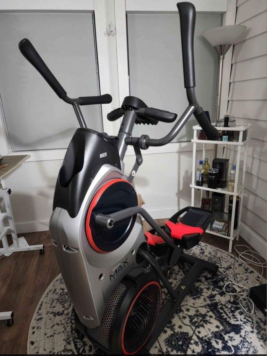 BowFlex M5 Trainer Elliptical