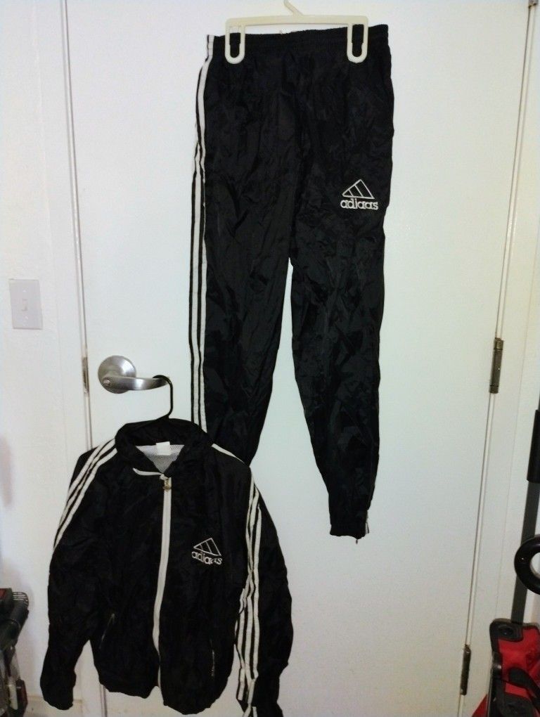 Vintage '90s Adidas Windbreaker Outfits 