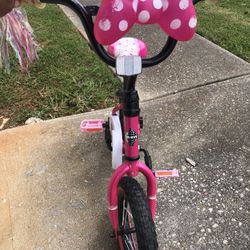 Girls Mini Mouse Bike