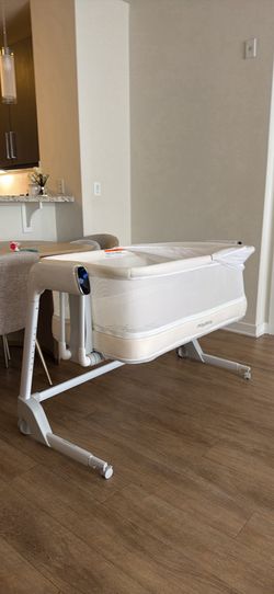 Maydolly baby bassinet
