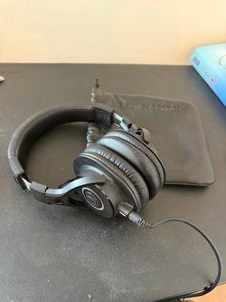 Audio-Technica ATH-M40x Studio Monitor Headphones