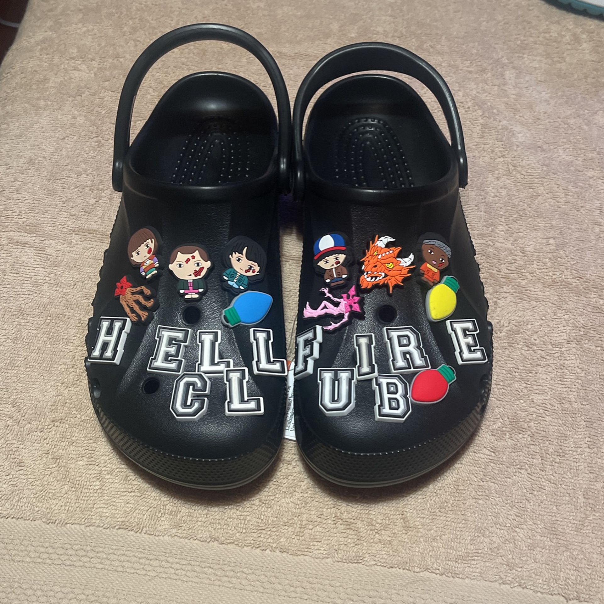Crocs, $90, W/ 23 “Stranger Things” Charms, Unisex, Adult, Black,  Baya Clogs, Many Sizes, New With Tags, Great Gift !! 🎁
